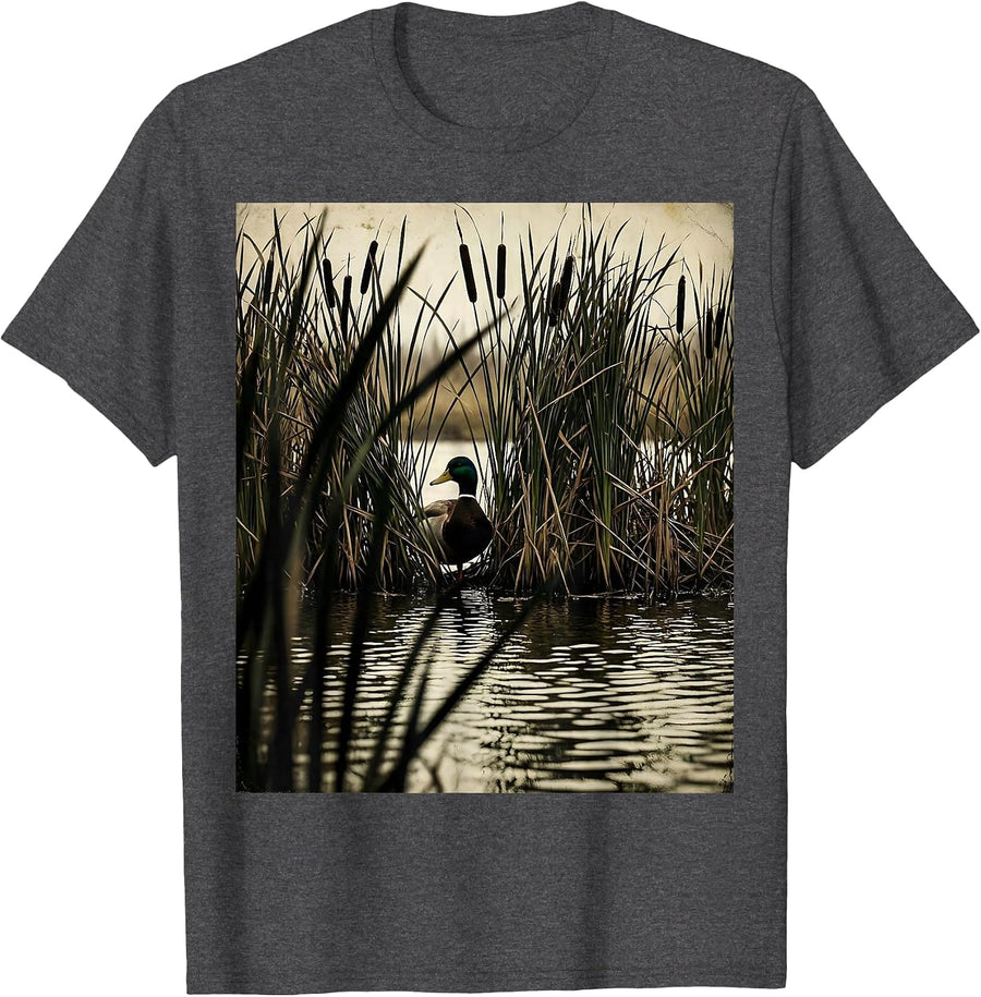 Men's Duck Camo Marsh Reeds Silhouette Hunting Design T-Shirt - Dark Heather Grey